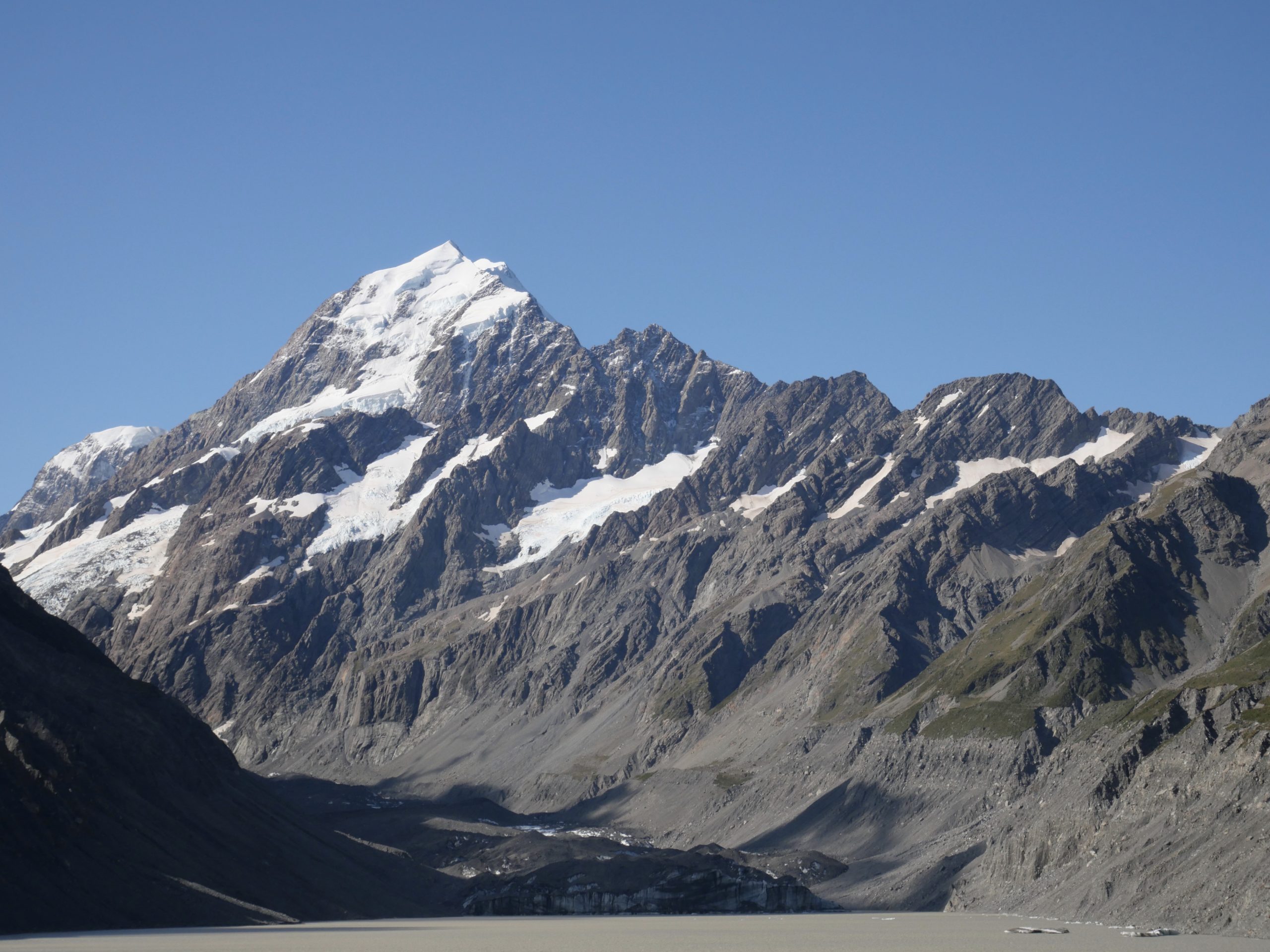 「ニュージーランドへ行く！Part-5 聳え立つクック山：タスマン氷河ルート編」のアイキャッチ画像
