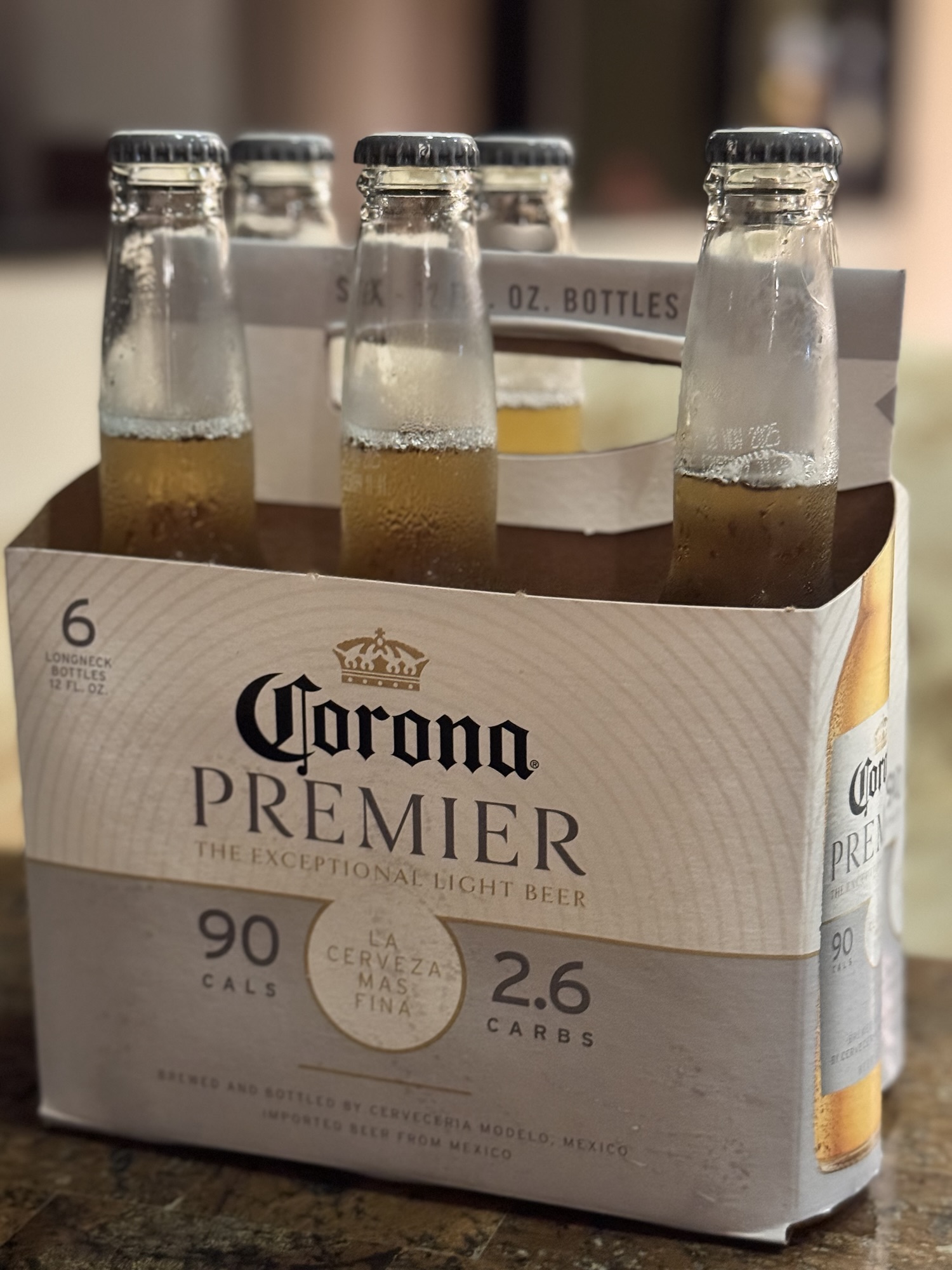 「グアムで飲むコロナはメキシコ産」のアイキャッチ画像
